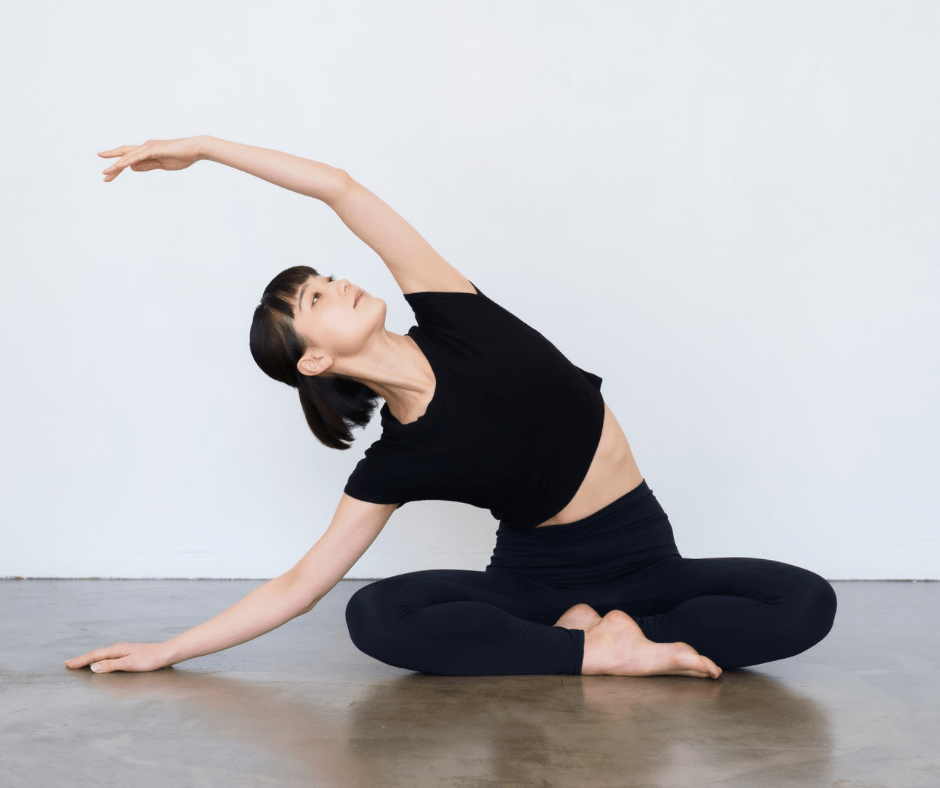 image7 ヨガで肩こりを根本改善|原因から解消する簡単ポーズ5選